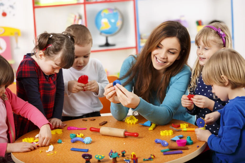 انواع کلاس های تابستانی برای کودکان و نوجوانان 7 کلاس های مهارتی برای نوجوانان