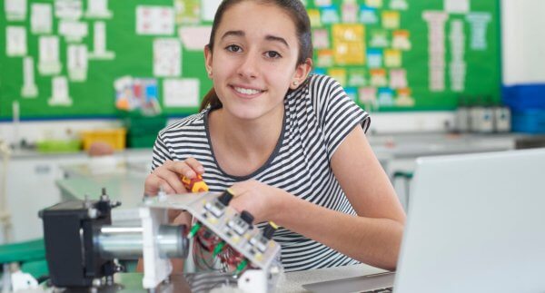 critical thinking girl robotics